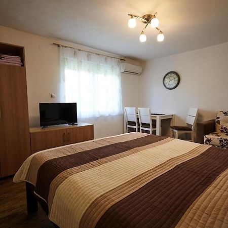 Apartment Azulmburgo Vrnjačka Banja Exterior foto